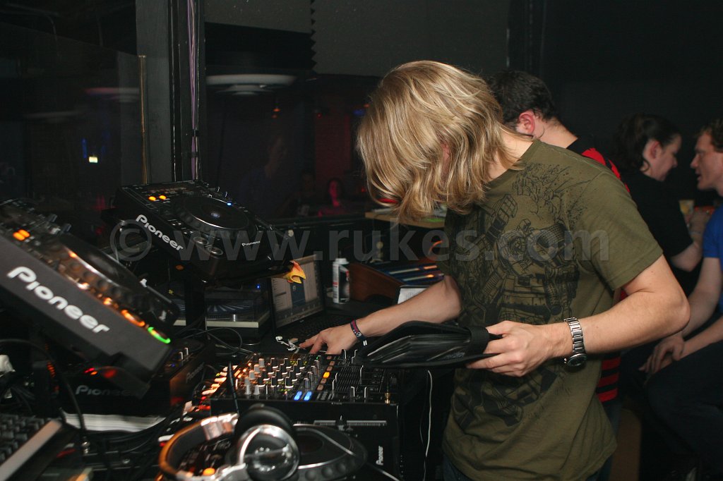 wetbar 005